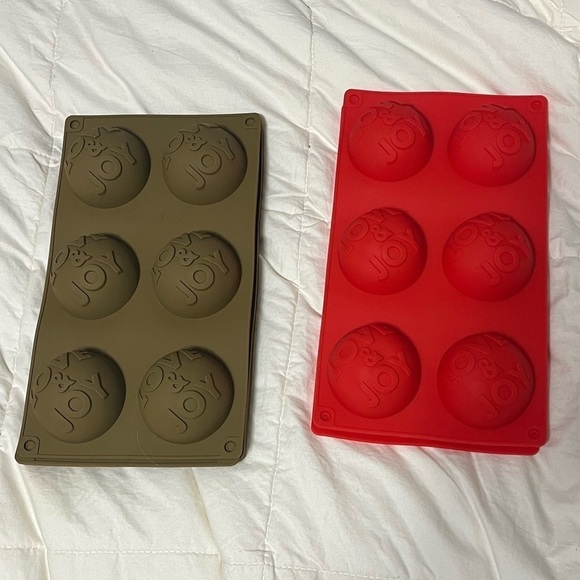 Set of 2 Love & Joy Silicone Chocolate Bomb Molds Tray has six 2.6" half rounds - Picture 4 of 9